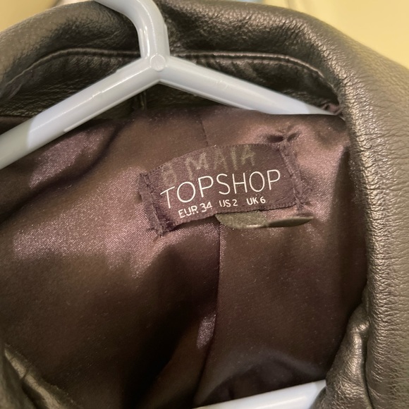 Shadowhunters Screen Worn Maia Roberts Jacket - Picture 5 of 5